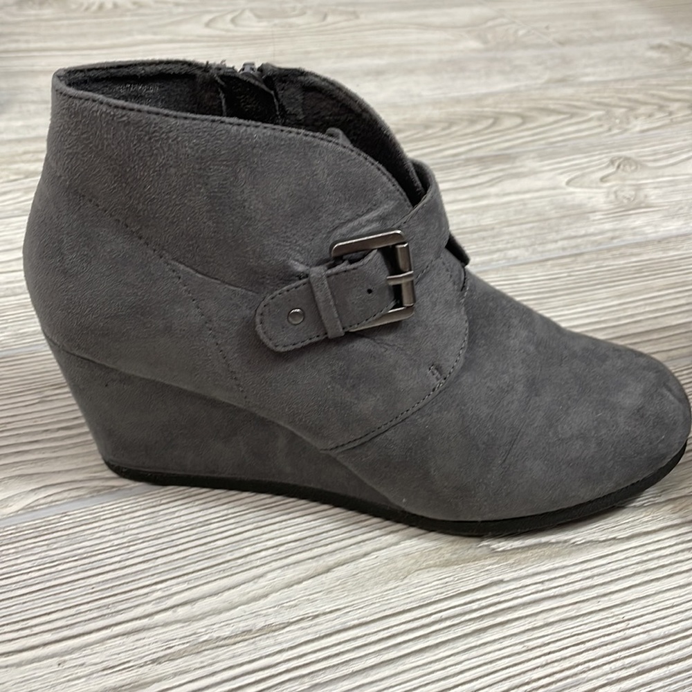 Maurices Dakotah Wedge Boots
